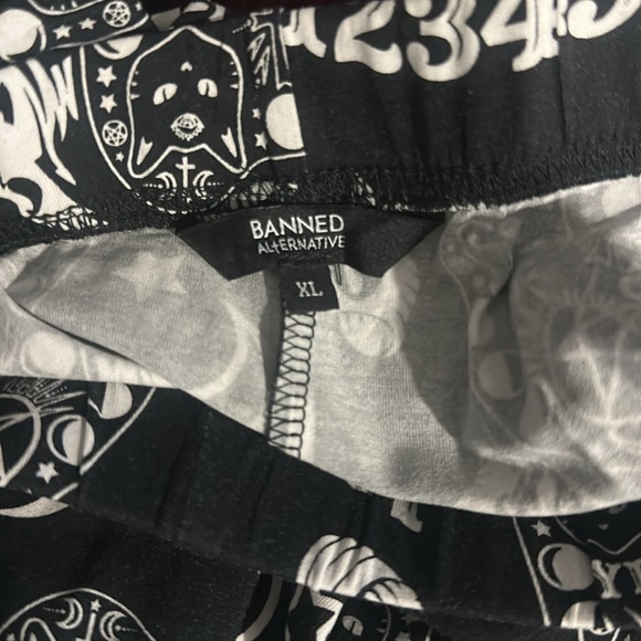 Occult Leggings - Picture 3 of 4